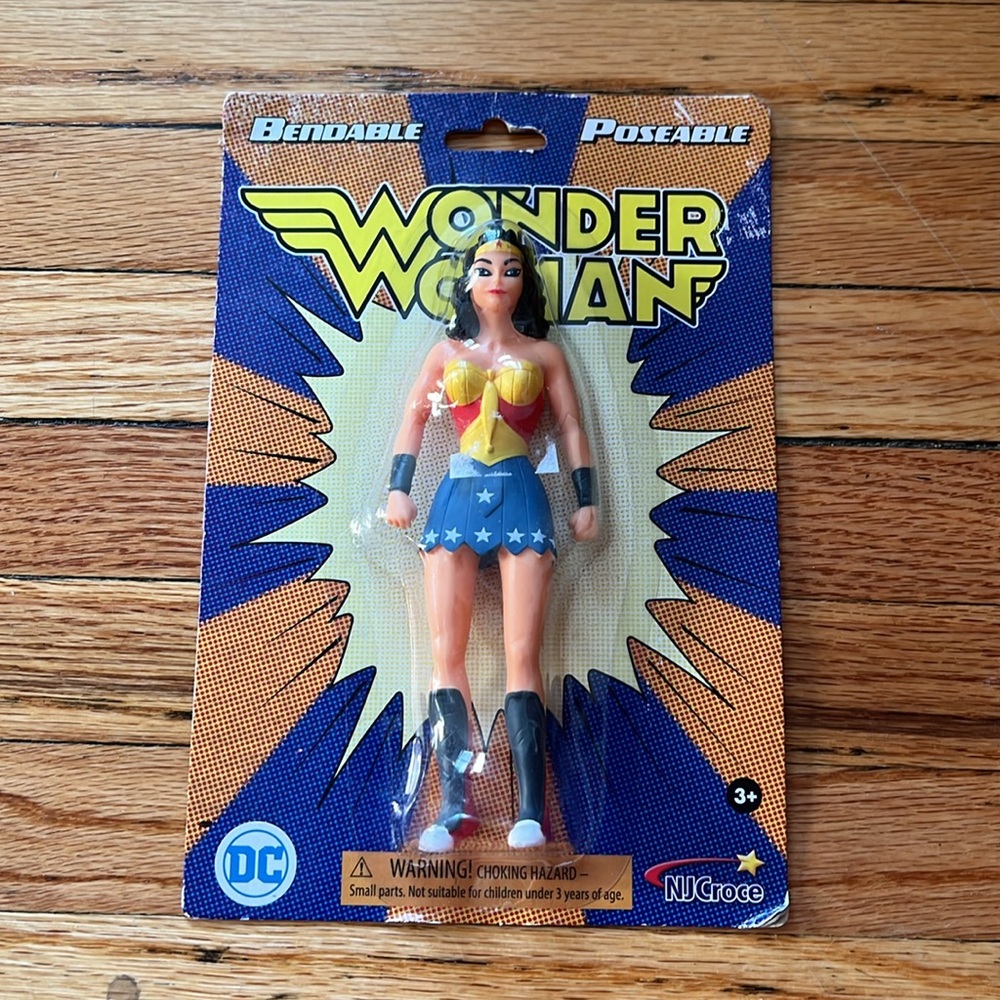 Wonder Woman Figure